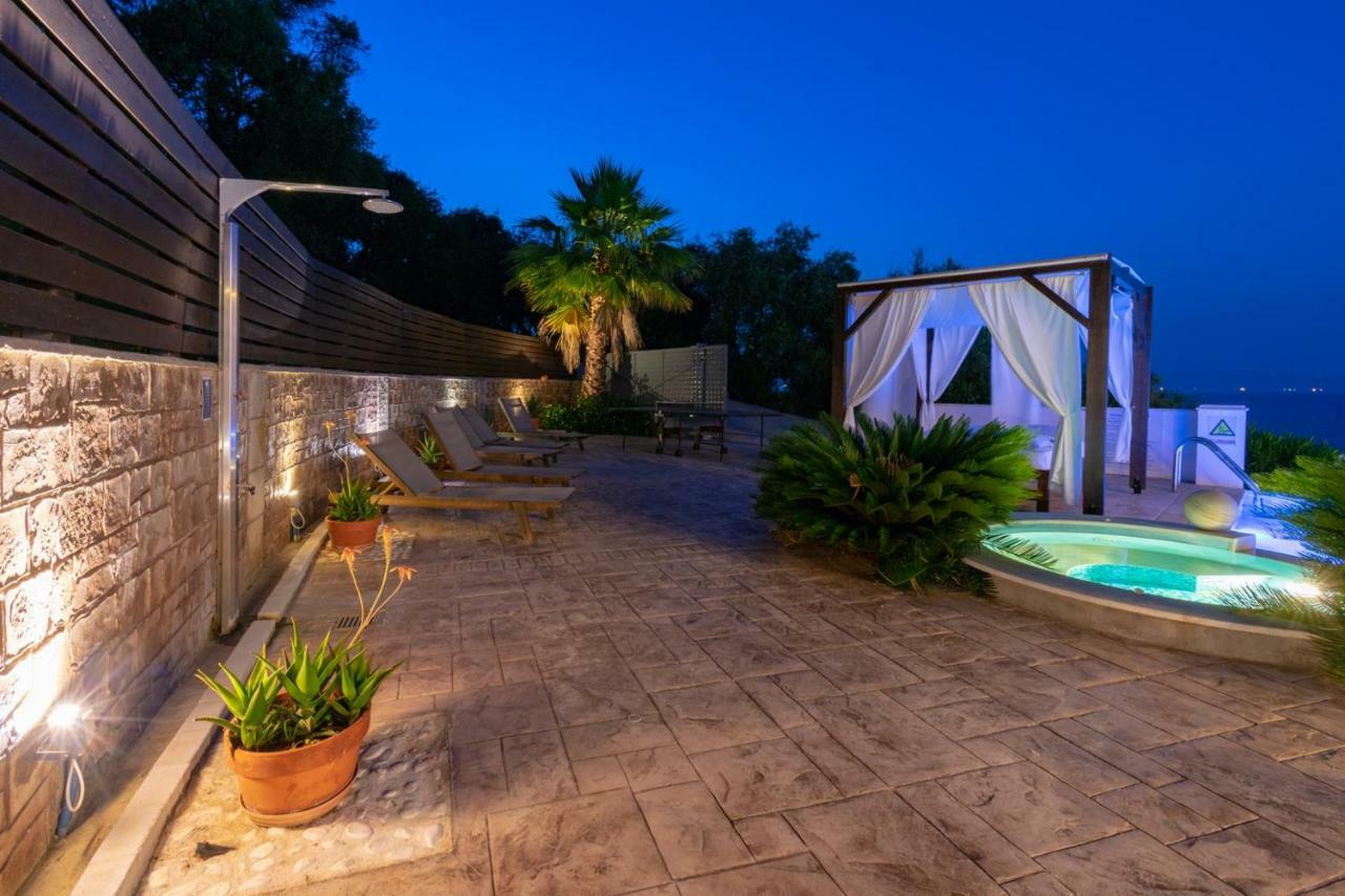 Ionian Pearl Luxury Spa Villa Mesongi Ngoại thất bức ảnh